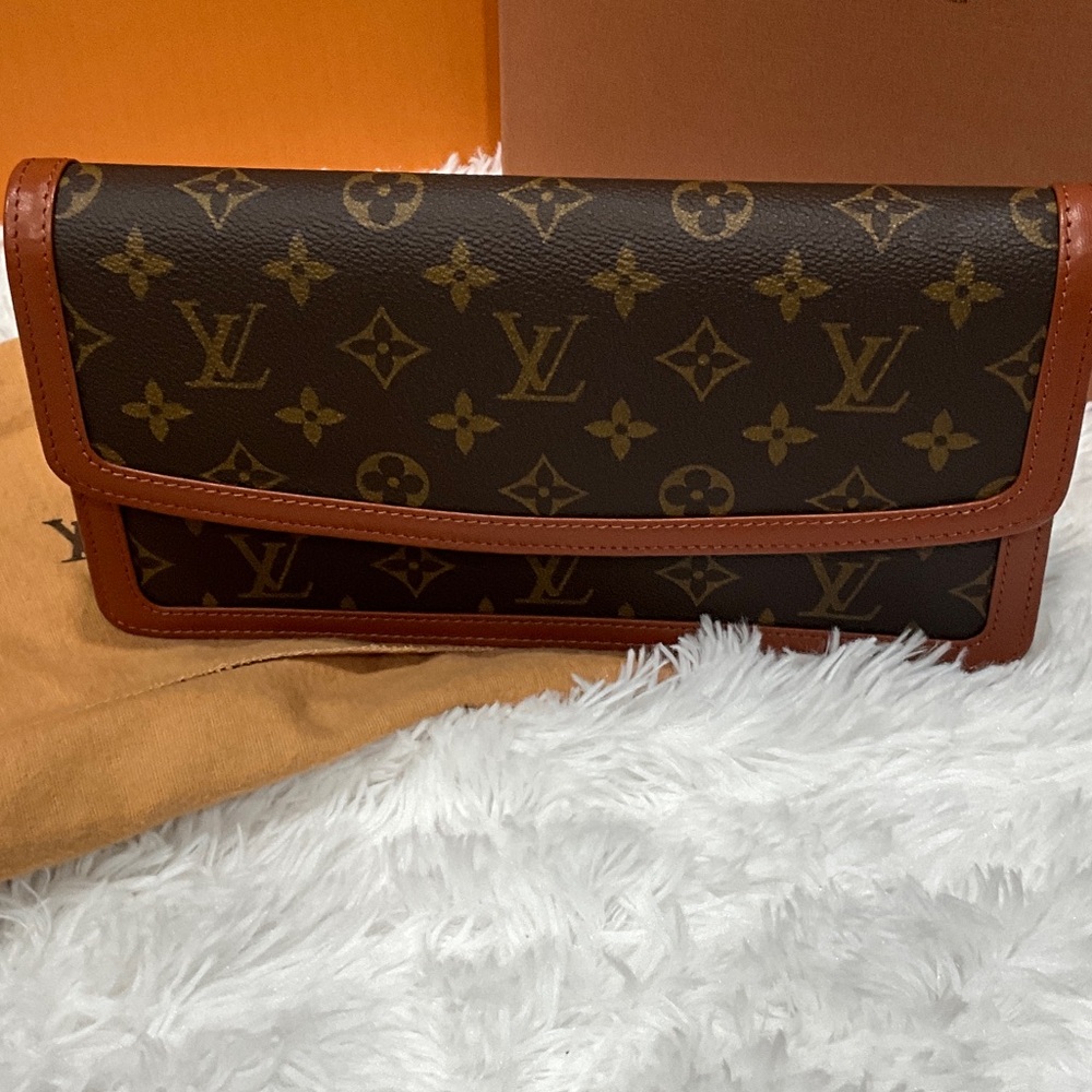 Louis Vuitton Pochette Dame 26 - Picture 2 of 12